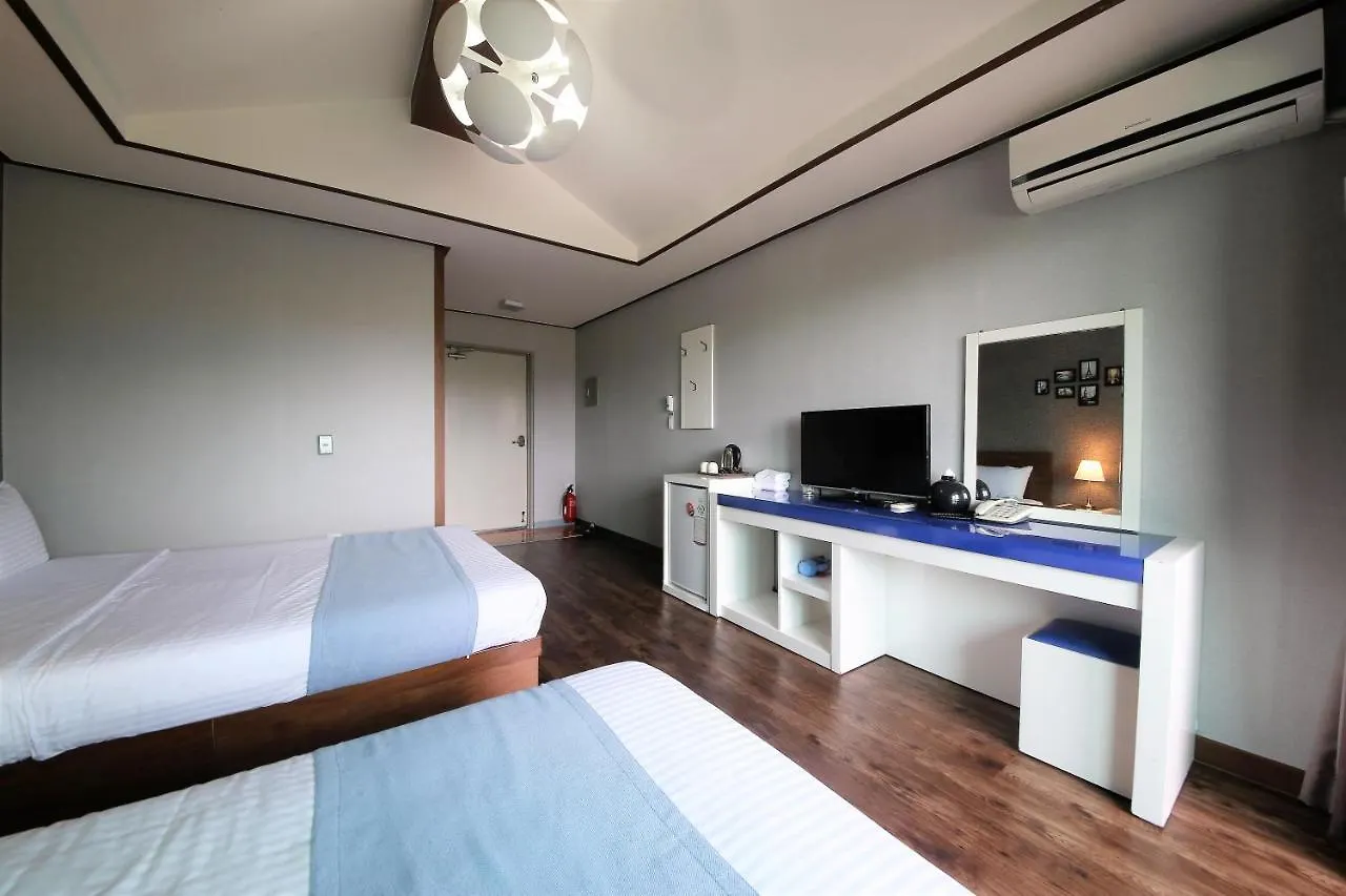Woorim Hotel Jeju 3*,  South Korea